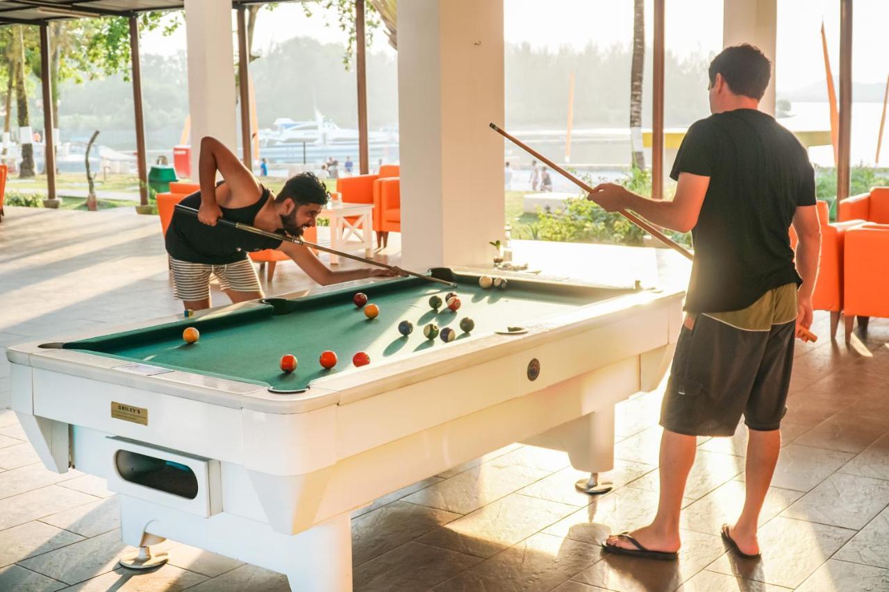 Harris Resort Batam Waterfront Sekupang Luaran gambar