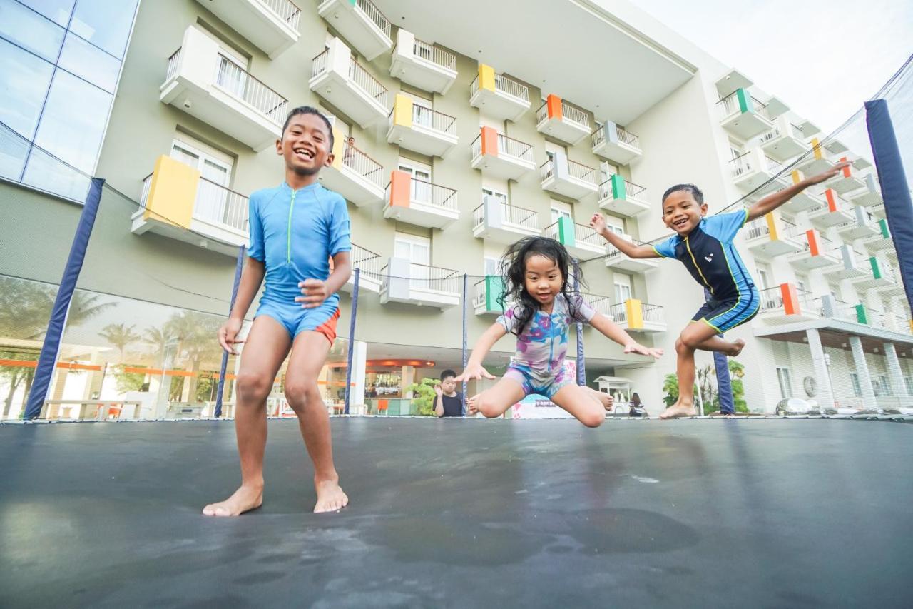 Harris Resort Batam Waterfront Sekupang Luaran gambar
