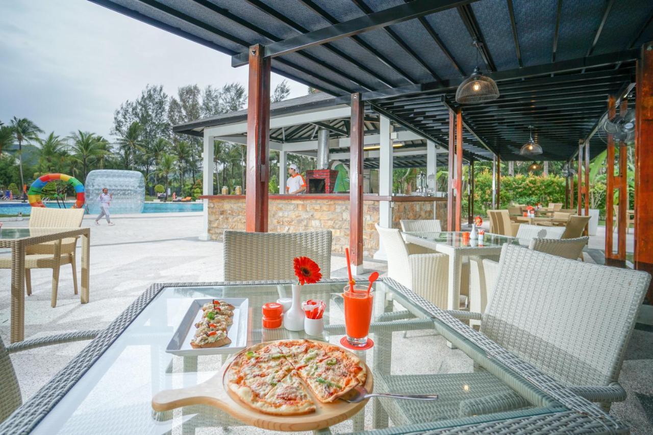 Harris Resort Batam Waterfront Sekupang Luaran gambar