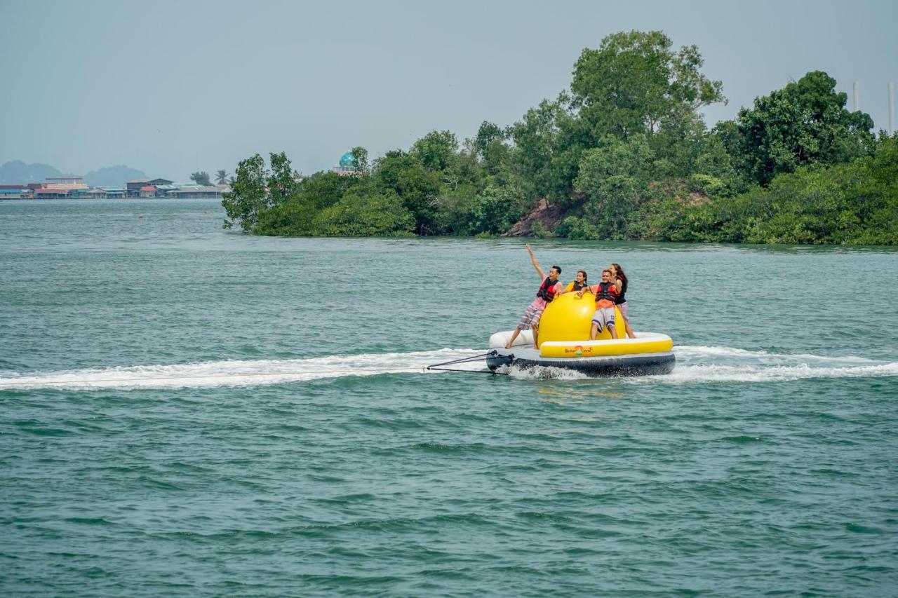 Harris Resort Batam Waterfront Sekupang Luaran gambar