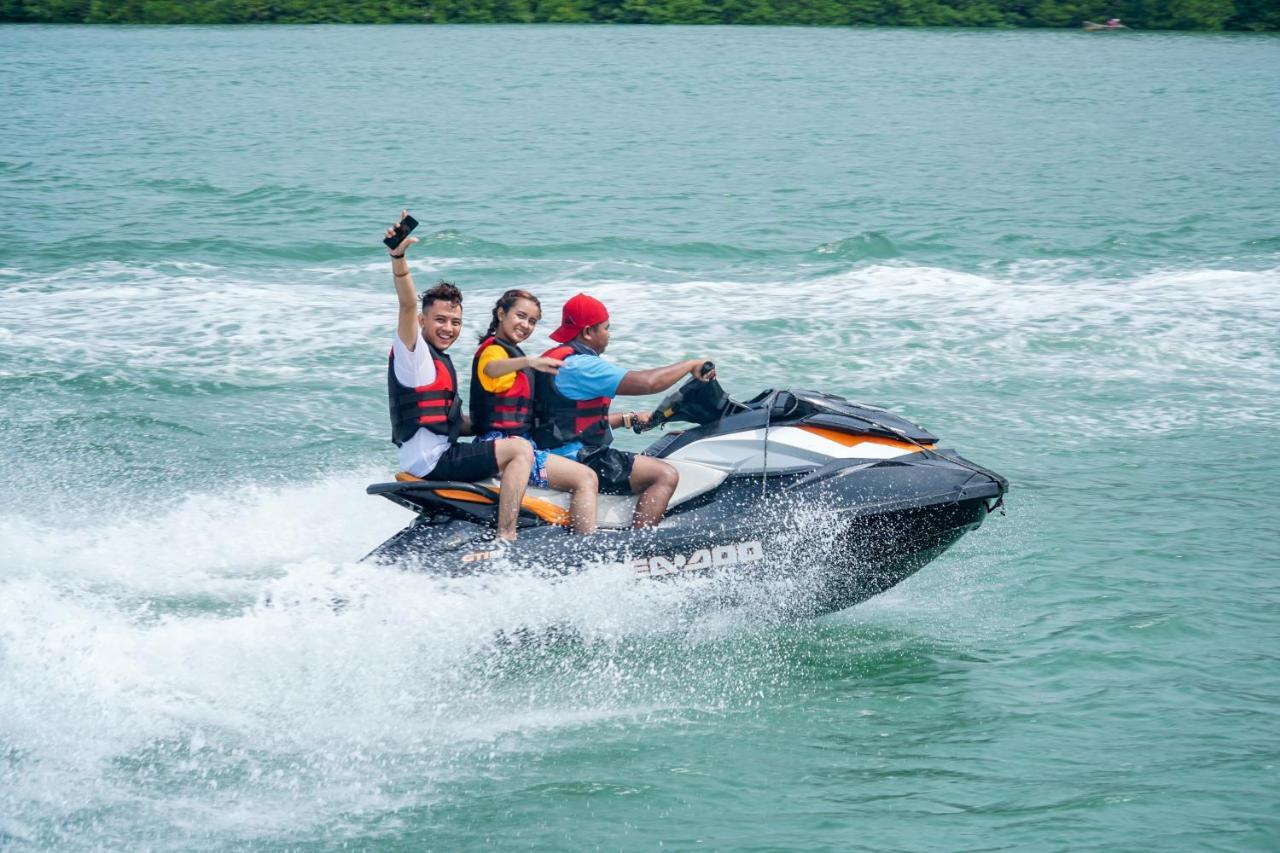 Harris Resort Batam Waterfront Sekupang Luaran gambar