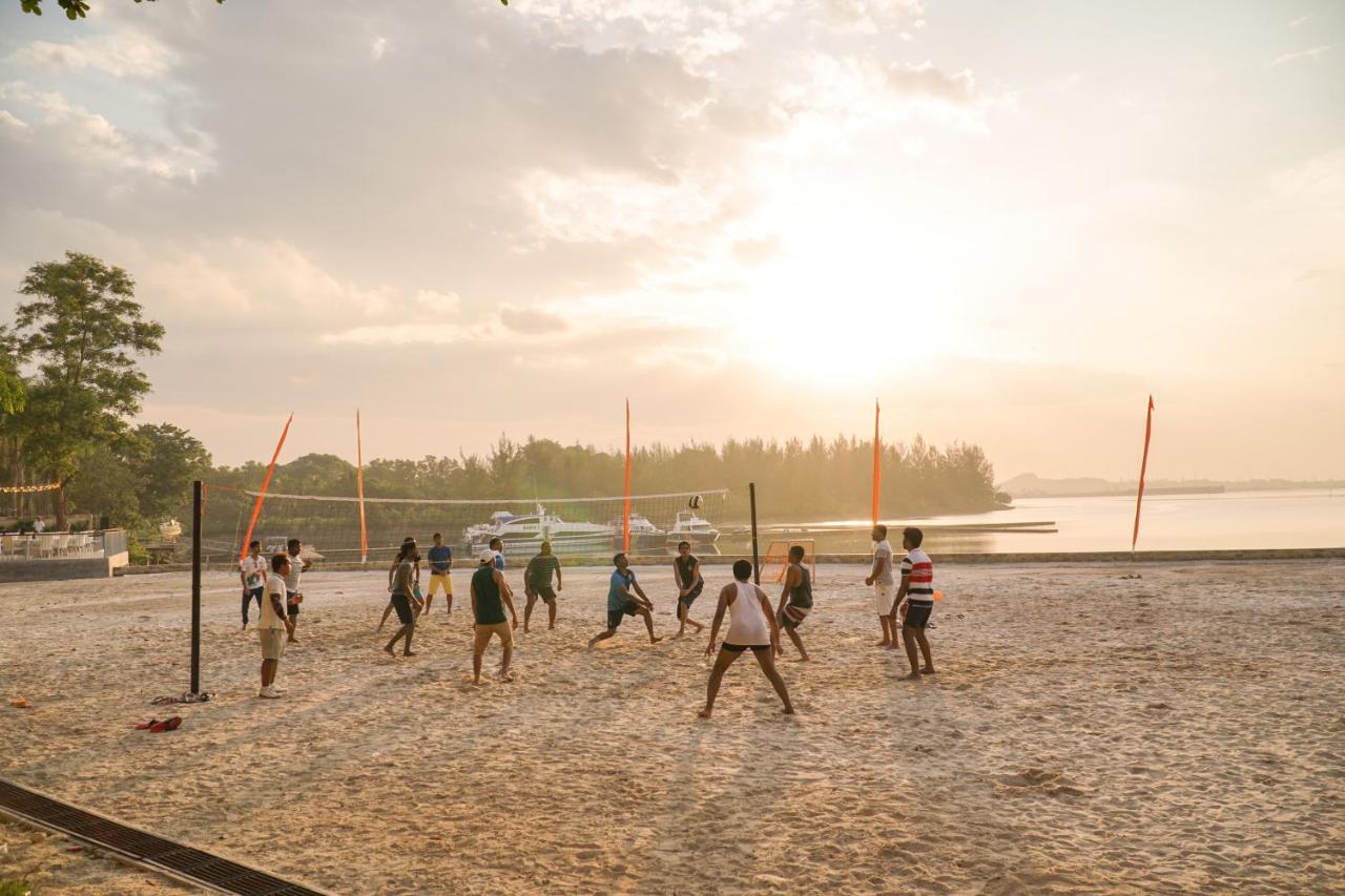 Harris Resort Batam Waterfront Sekupang Luaran gambar